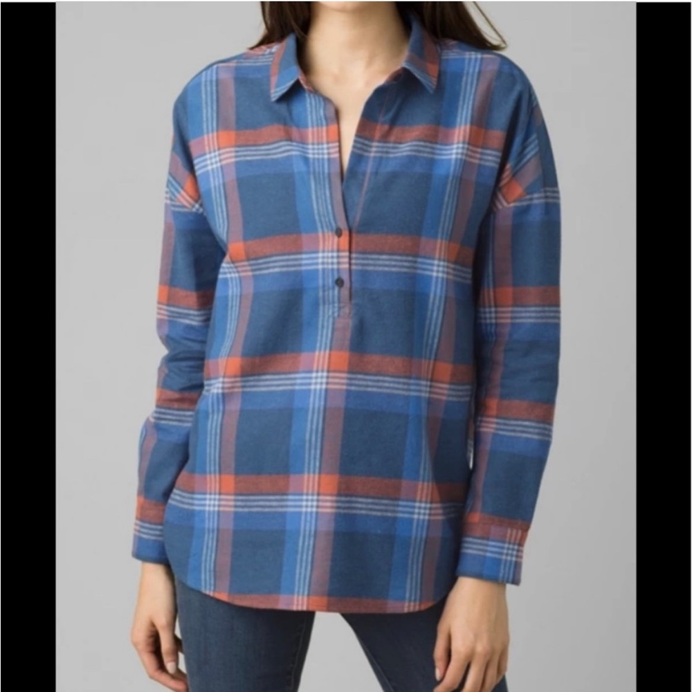 NWT-Women’s prAna flannel popover shirt